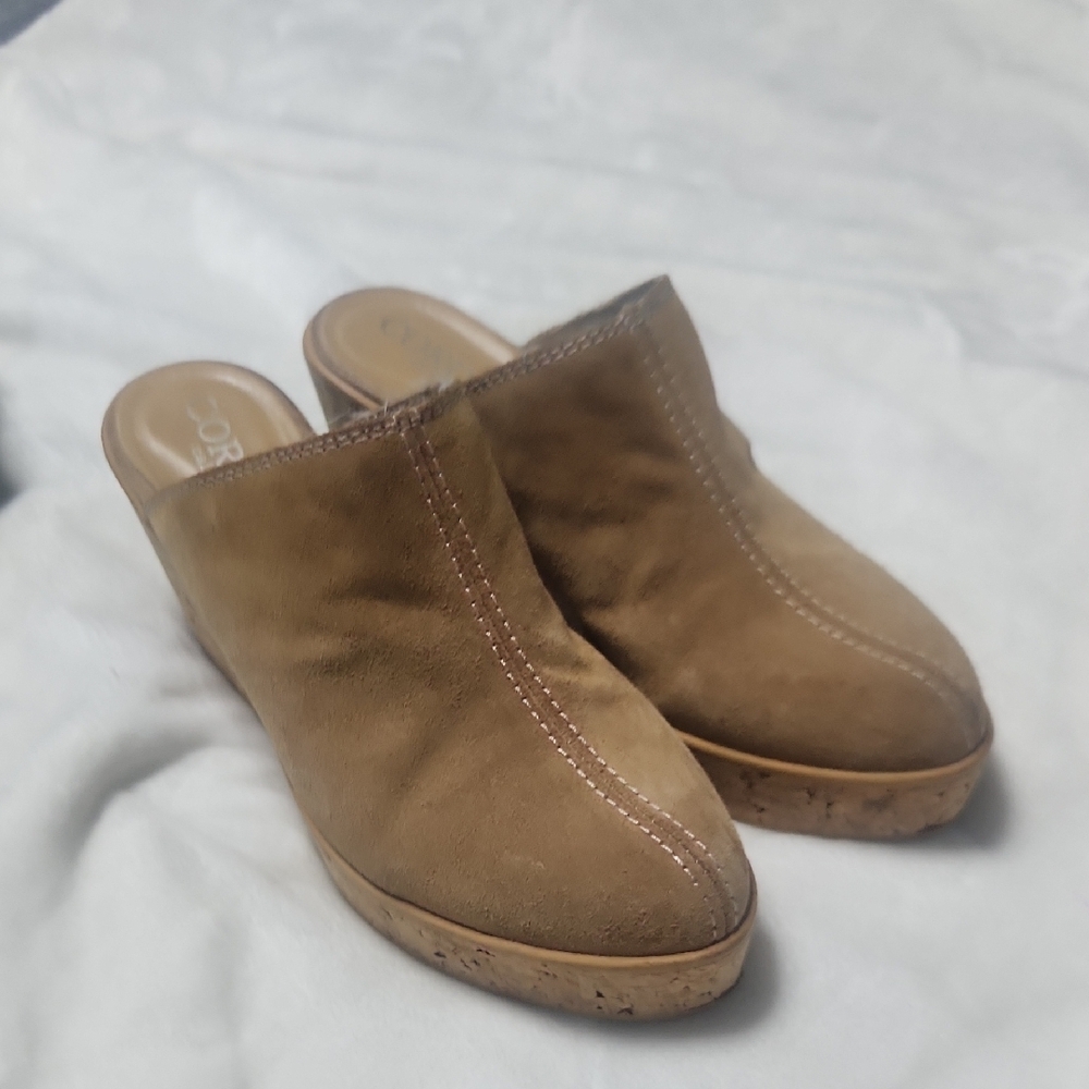 Women's Tan Suede Mules